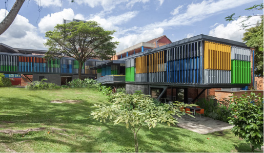 Edificio Elementary Colegio Montessori - Javier Vera Arquitectos