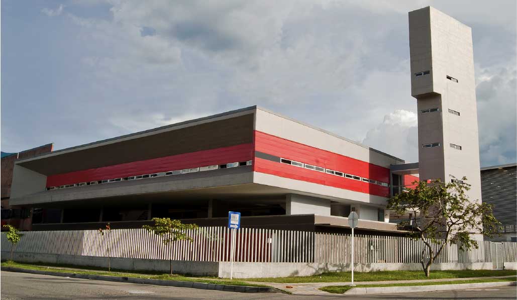 Estación de Bomberos de Envigado - Javier Vera Arquitectos
